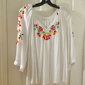 NWOT bono floral embroidered top